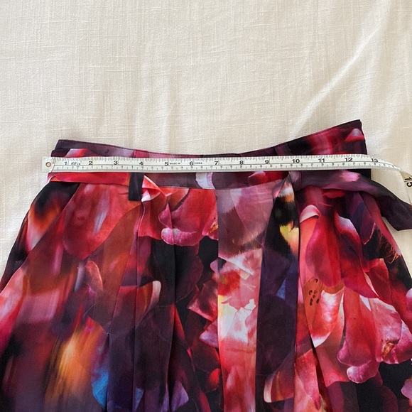 Sheer pants with short under - Picture 8 of 9